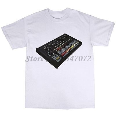 TR-808 เสื้อยืดผ้าฝ้าย 100% Moog 808 909 Acid House Drum Machine Cotton tshirt ผู้ชายฤดูร้อนแบรนด์เส