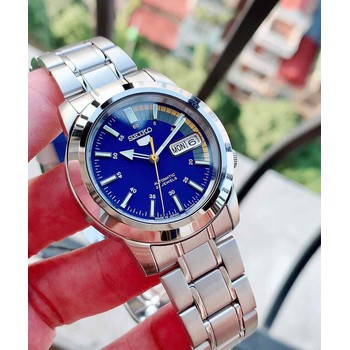 SEIKO 5 Automatic รุ่น SNK355K1 นาฬิกาข้อมือผู้ชายสายแสตนเลส หน้าปัดสีเงิน - ของแท้ 100% รับประกันสินค้า 1ปีเต็ม