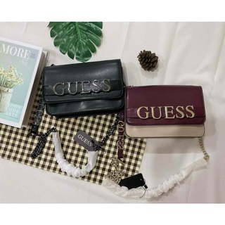 กระเป๋าสะพายGuess  รุ่นสุดฮิต Guess