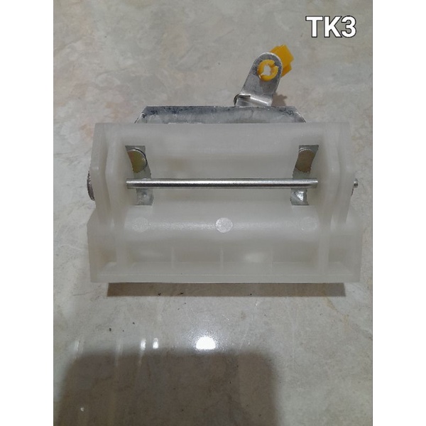 BONNET HANDLE MITSUBISHI Pajero v46