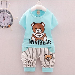 ชุดเด็กน่ารัก เสื้อแขนสั้น ลายหมี winibear สี ฟ้าพร้อมกางเกงลายทาง