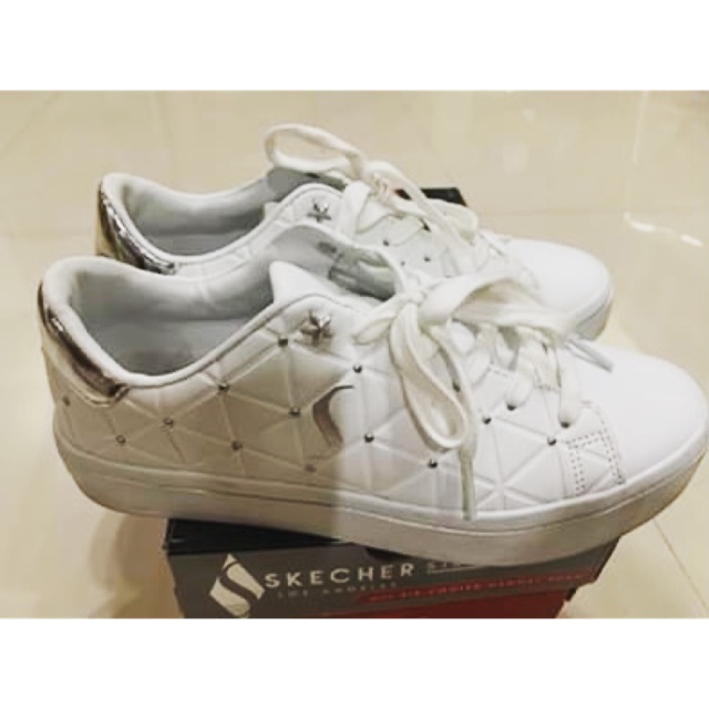 รองเท้าผ้าใบ Skechers