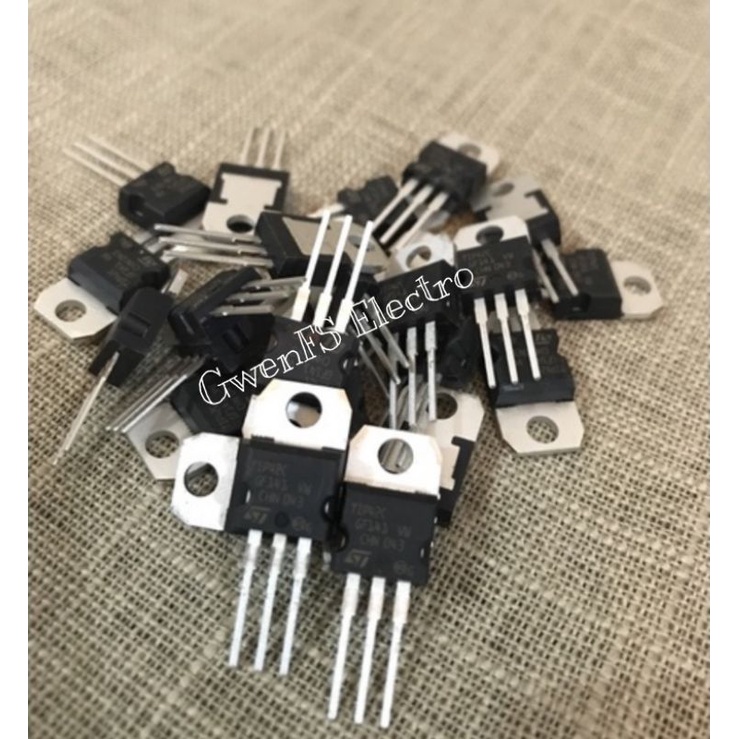 ทรานซิสเตอร์ TIP 42C