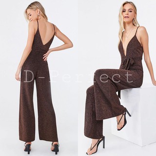 F21 Metallic Jumpsuit  จั๊มสูททรงขาบาน ผ่าหน้า-หลัง แต่งเชือกผูกเอว เนื้อผ้าเป็นผ้ายืดมีกลิตเตอร์ทั้งตัว ใส่สบายไม่คัน