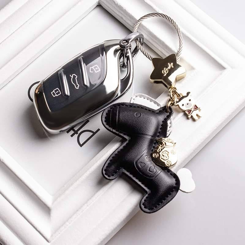 เคสกุญแจรถยนต์  MG HS  ZS ซิลิโคน  TPU แบบนิ่ม สีเงิน พร้อม สายคล้อง ตุ๊กตาม้า