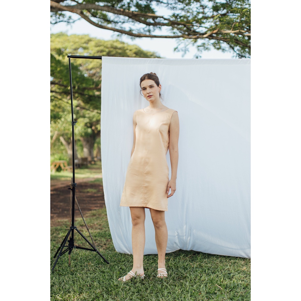 Kivee - ชุดเดรส Sabina Coral Sand