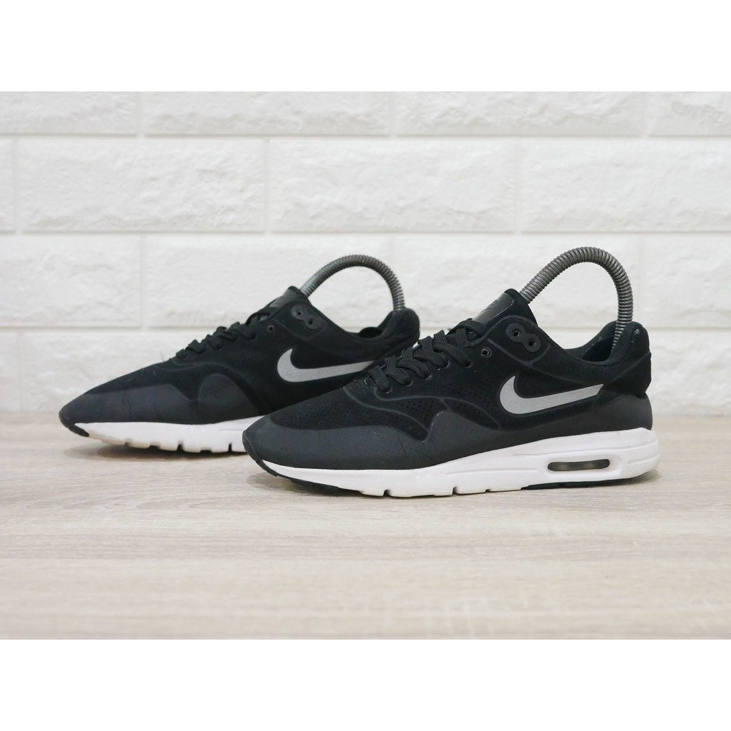 Nike Air Max 1 Ultra Moire BlackWhite มือสอง size36.5 ของแท้100% Nike Air Max 1 Ultra Moire BlackWhite มือสอง size36.5 ของแท้100%