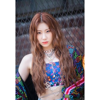 โปสเตอร์ Chaeyeon แช-รย็อง อิทจี ITZY Poster Korean Girl Group เกิร์ล กรุ๊ป เกาหลี K-pop kpop รูปภาพ Music ตกแต่งผนัง