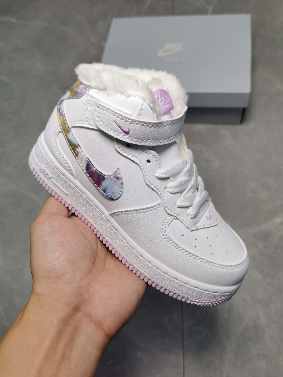 force 1 mid wb
