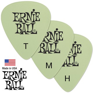 Ernie Ball® Super Glow Picks ปิ๊กกีตาร์ 3 ความหนา เรืองแสงได้ในที่มืด ** Made in USA **