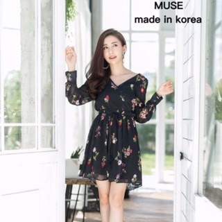 S21🌼Dress by MUSE เดรสสีดำคอสีปักลายดอกไม้