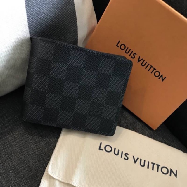 Louis Vuitton wallet Damier