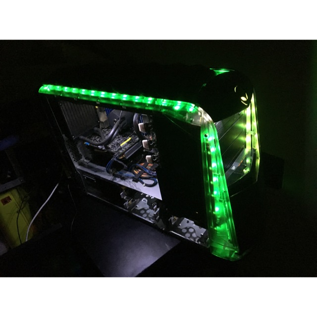 Alienware aurora r4 i7 3820 gaming