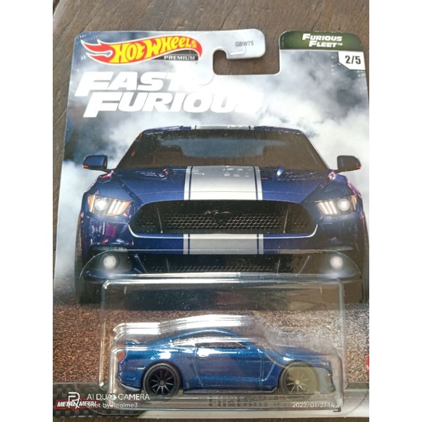 hot wheels mustang 1/64