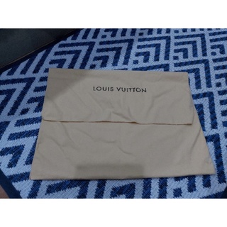 ถุงผ้าlvของแท้ขนาด14×21นิ้ว louis vittion dust bag