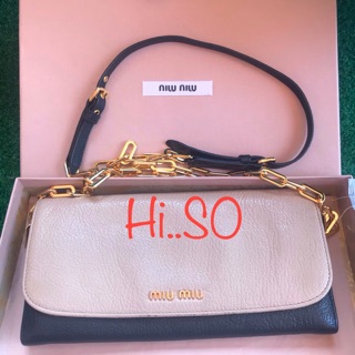 💕กระเป๋า"MIU MIU" WOC (Wallet on Chain) รุ่น 5M1290 สายโซ่ Crossbody สามารถถอดสายได้ค่ะ สภาพสวย