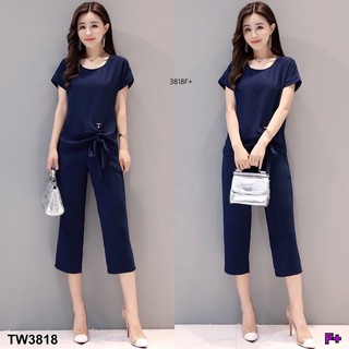 TW3818 Set 2 ชิ้น เสื้อ+กางเกงขาห้าส่วน คอกลม แต่งผูกรูดที่ปลายเสื้อ  กางเกงเป็นทรงเดฟ มีกระเป๋าข้าง ผ้าซาร่า