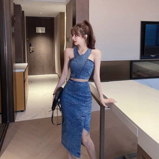 Set เสื้อยีนส์คอไขว้ซิบหลัง+กระโปรงยีนส์ผ่าเข่า