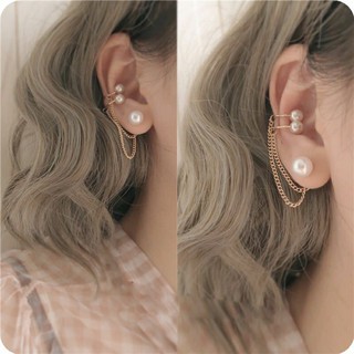 ต่างหูหนีบไข่มุกแบบห้อยโซ่ สีทอง II • Pearl Chain Ear cuff II