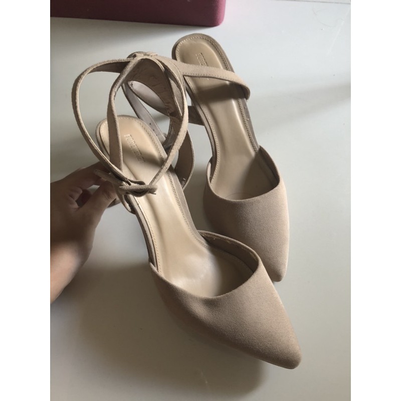 รองเท้าส้นสูงforever21