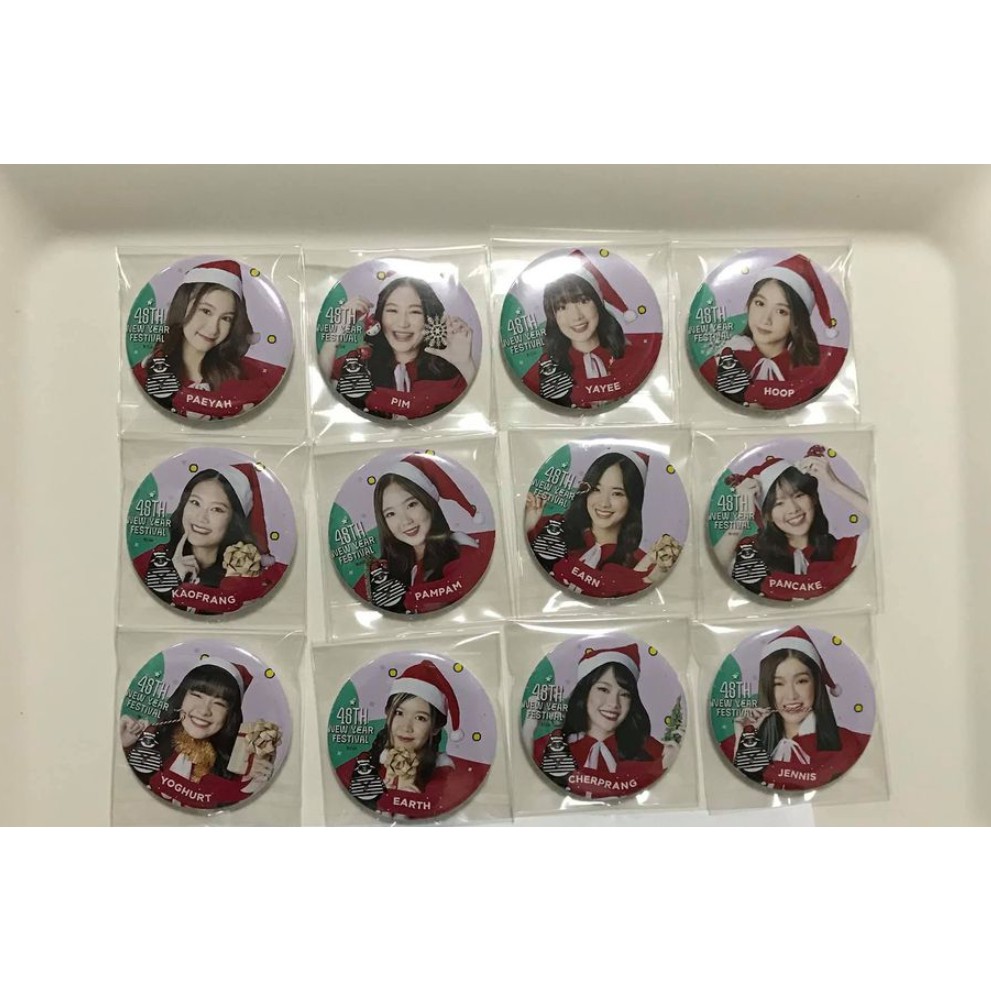 เข็มกลัด BNK48 BNK48 BADGE MERRY X'MAS รุ่น 1