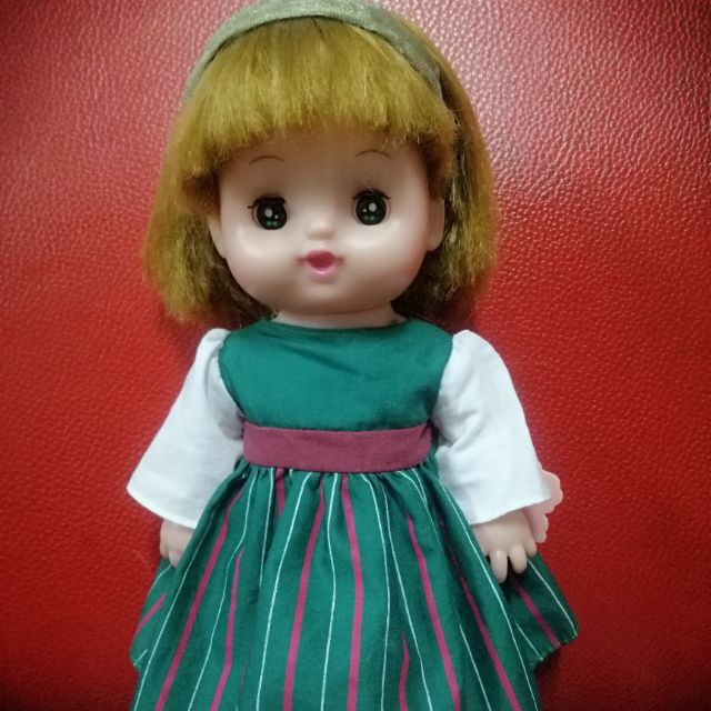 ตุ๊กตาเมลจังมือ 2 ขนาด 10" ยางทั้งตัว มีกล่องเสียง ตากระพริบ ชุดถอดซักได้  มีปั้มคอ ขายพร้อมชุด 420.