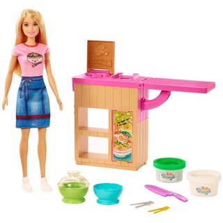 Barbie®Noodle Bar Playset with Blonde Doll, Workstation and Accessories ตุ๊กตาบาร์บี้สาว ตุ๊กตาของเล่นก๋วยเตี๋ยว GHK43