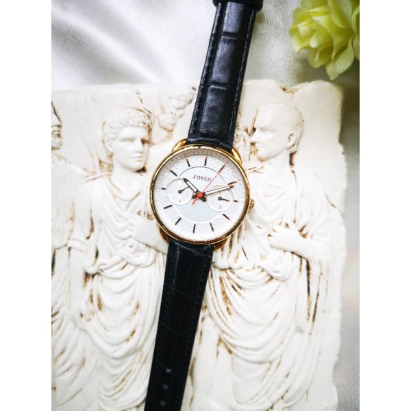 นาฬิกาข้อมือ Fossil ​Vintage​ 1980s​ มือสอง แท้ 100% นำเข้าจากประเทศญี่ปุ่น สินค้าคัดเกรดพรีเมี่ยม มีของพร้อมส่ง