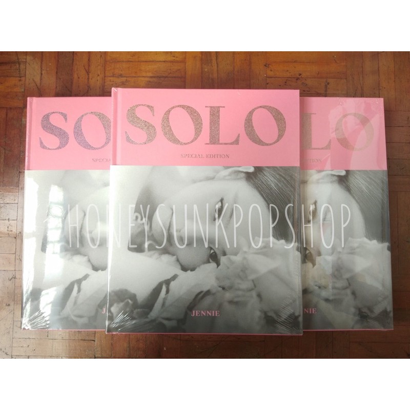 <<พร้อมส่ง>> BLACKPINK JENNIE SOLO PHOTOBOOK SPECIAL EDITION