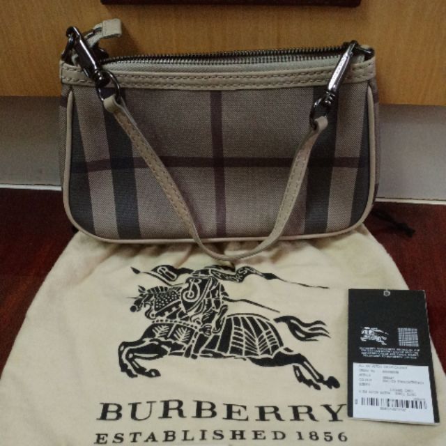 Burberry กระเป๋าถือของแท้100%