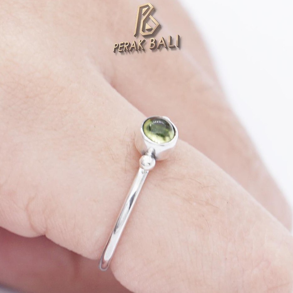 แหวนเงินผู้หญิงแท้ 925 Natural Peridot Mini Jawan