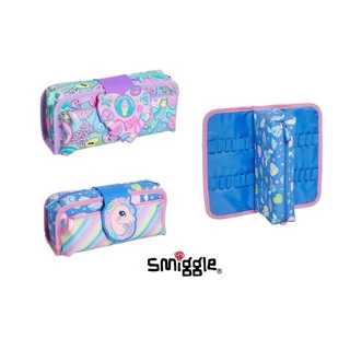 ราคาจัดโปร❤️❤️❤️กระเป๋าดินสอสมิกเกอร์ smiggle กล่องดินสอแบบพับ Smiggle Deja Vu Utility Pencil Case กลิ่นหอมใช้แล้วฟิน