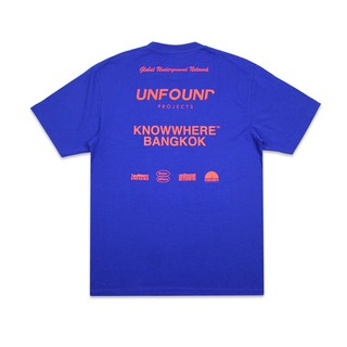 UNFOUND PROJECTS เสื้อยืด รุ่น Unfound Projects x Knowwhere Logo Tee สีน้ำเงิน