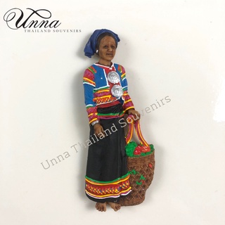 แม่เหล็กติดตู้เย็น งานเพ้นท์มือ รูปชาวเขา ชนเผ่าลาหู่ หญิง Thai handmade souvenir fridge magnet hilltribe women lifes...