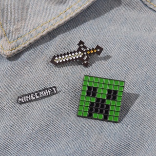 เครื่องประดับ เข็มกลัดโลหะ รูปตัวอักษร Minecraft เหมาะกับของขวัญ แบบสร้างสรรค์ สําหรับเพื่อน