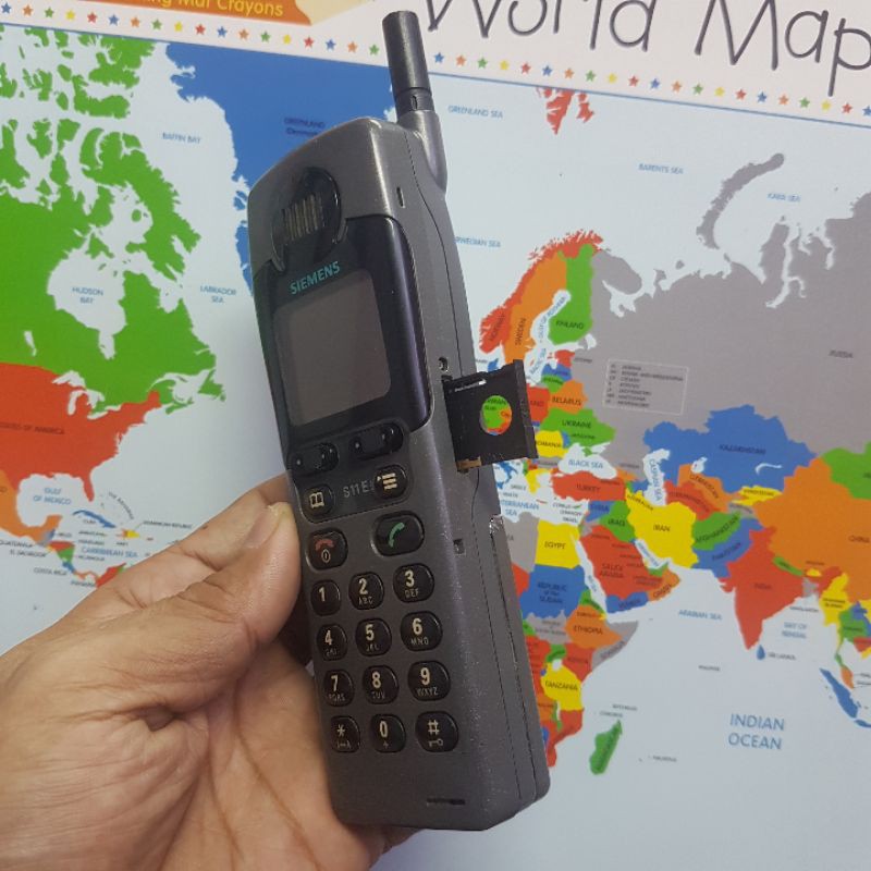 Siemens s10 มีเสา มือถือตั้งโชว์ ใช้เป็น prop เก๋ๆ