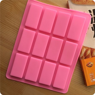 แม่พิมพ์ซิลิโคน สี่เหลี่ยม 12 ช่อง 20g 3*6*1 cm. 001415