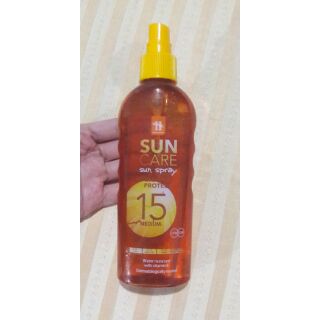 สเปรย์กันแดด เนเธอร์แลนด์ อาบแดดได้ SUN CARE Clear and Protect Spf15 ปกป้องผิวจาก รังสียูวีเอ ยูวีบี สินค้านำเข้า