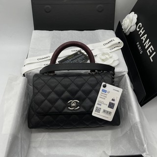 กระเป๋าสะพายข้าง CHANEL