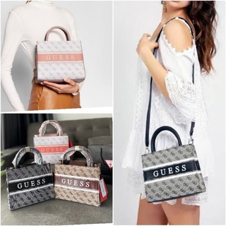 Mini Tote GUESS กระเป๋าถือหรือสะพายรุ่นใหม่ล่าสุด