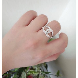 Chanel Ring แหวนชาแนล งานเพชรสวิสคัดเกรดอย่างดีค่ะ ดีไซน์ตัวซีไขว้งานสวยเลอค่ามากๆ เพชรใสมากๆๆๆ เล่นไฟดีเว่อร์ๆ