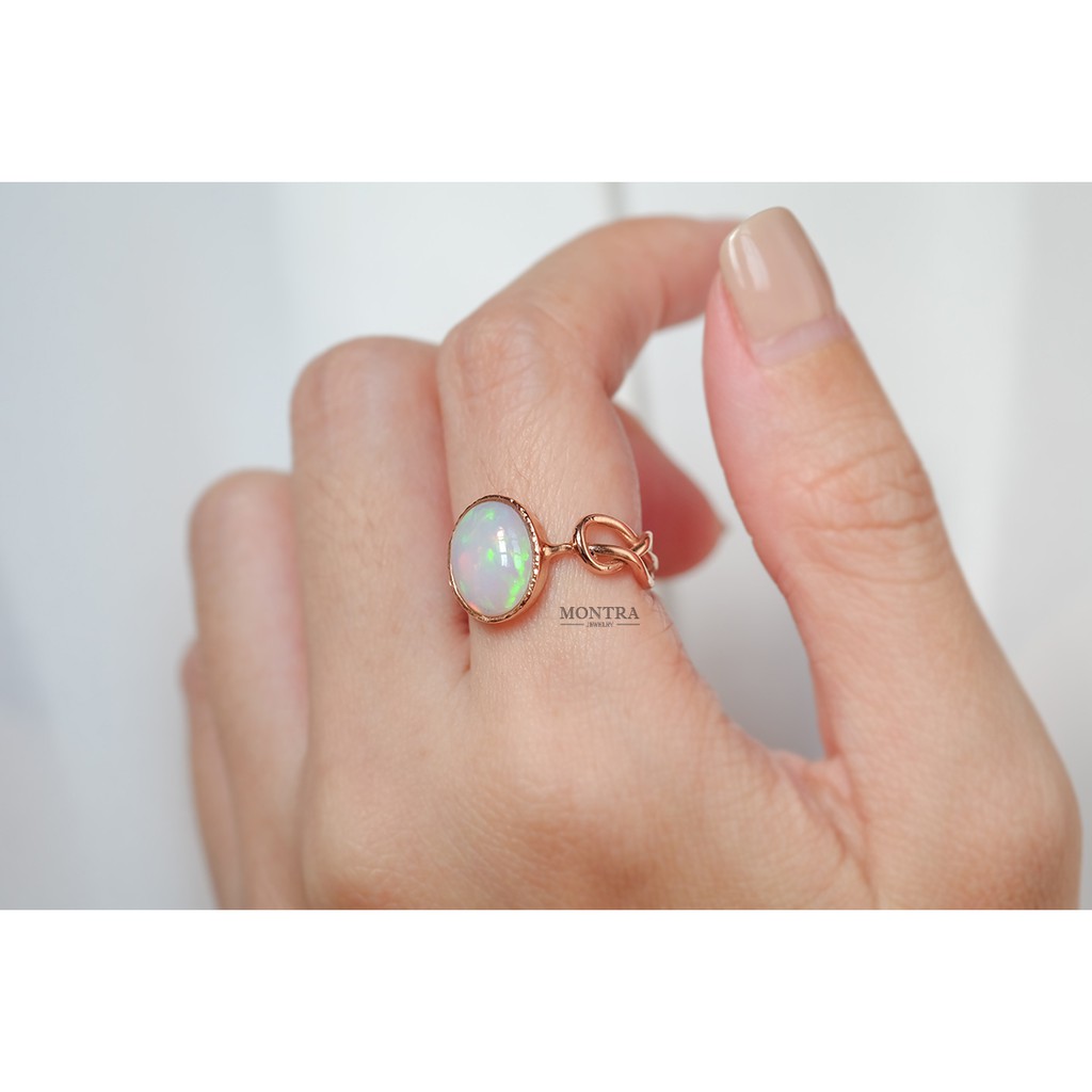 แหวนโอปอล แหวนอินฟินิตี้ Infinity Knot แหวนพลอยเสริมดวง แหวนเงินแท้ 925 ฝังพลอยแท้ by Montra Jewelry