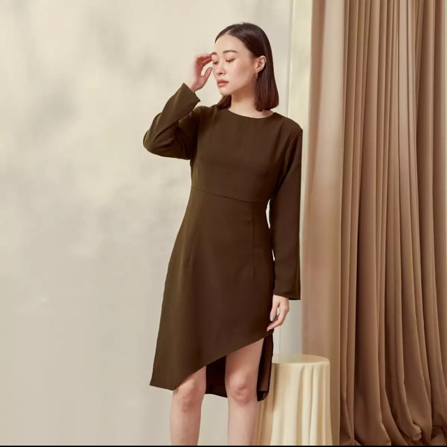 ส่งต่อ Lookbook layla Dress olive