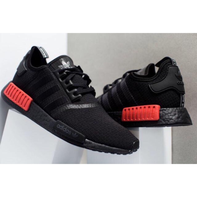 adidas nmd r1 core black lush red