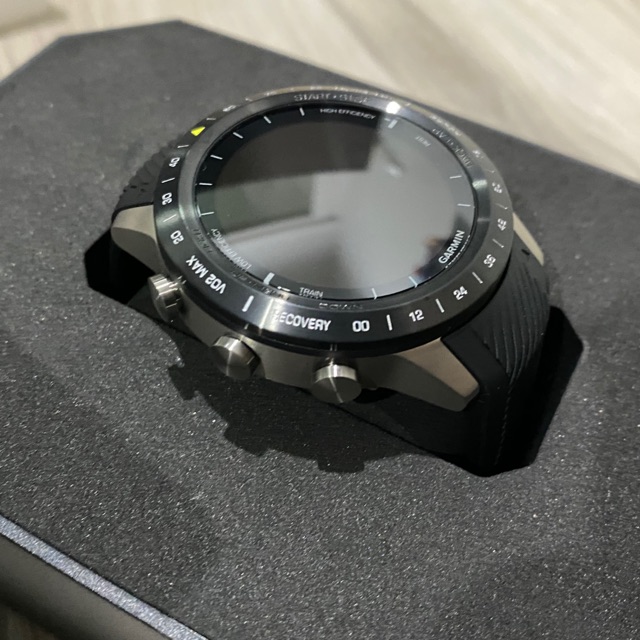 นาฬิกา GPS (premium watch) Garmin MarQ Athlethe