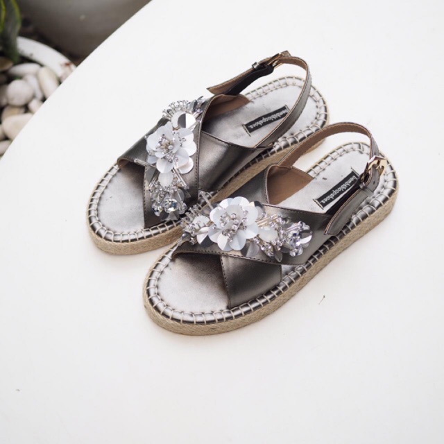 {bembibloopshoes} รองเท้าแตะแพลตฟอร์ม Emma