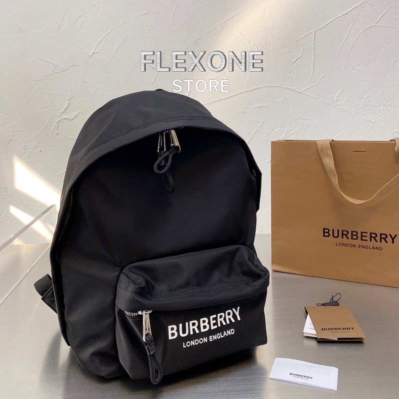 🎒กระเป๋าเป้🎒 Burberry Vintage Check Nylon Backpack