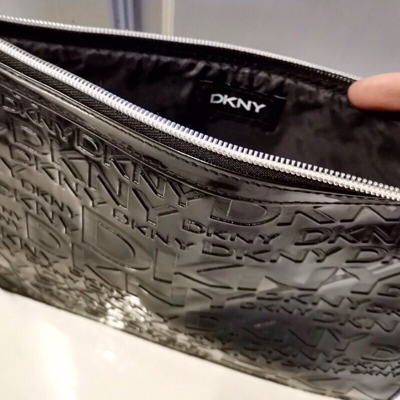 กระเป๋าคลัช DKNY Black Bag สีดำ กระเป๋าผู้หญิง แฟชั่น คลัทช์