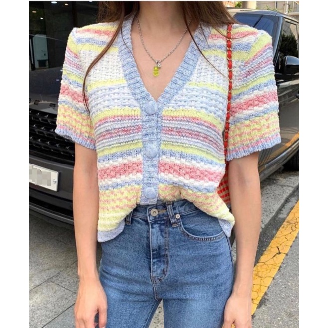 พร้อมส่ง เสื้อไหมพรมแขนสั้นคอวีสีรุ้ง น่ารัก - faiizofstyle - ThaiPick
