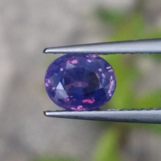 แซฟไฟร์ชมพูม่วง Pinkish Purple Sapphire ดิบ/ Unheated 1.03 กะรัต (Cts.)